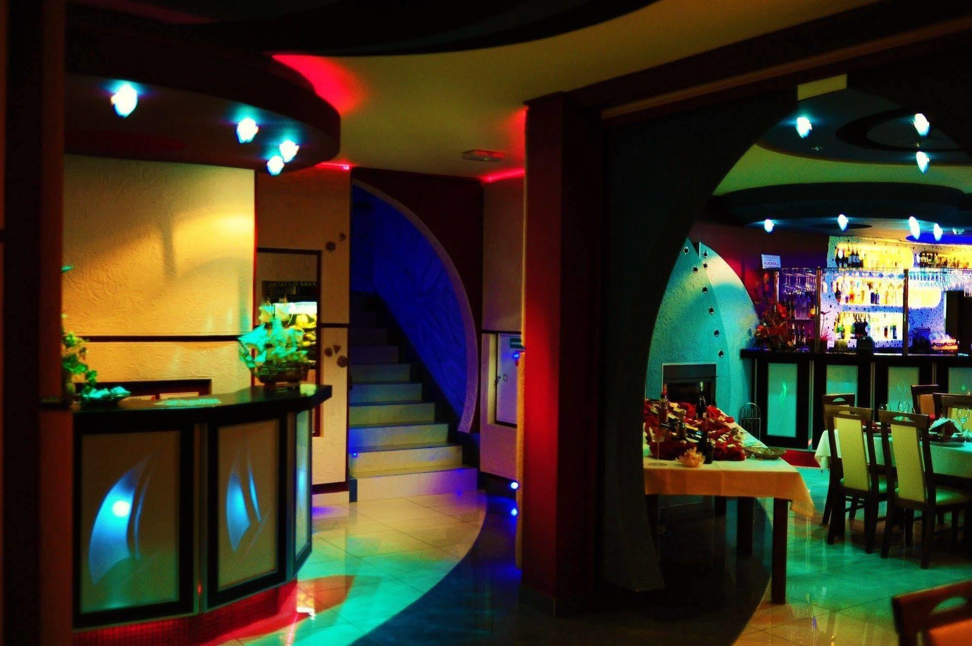 Hotel Spinaker Леба Экстерьер фото