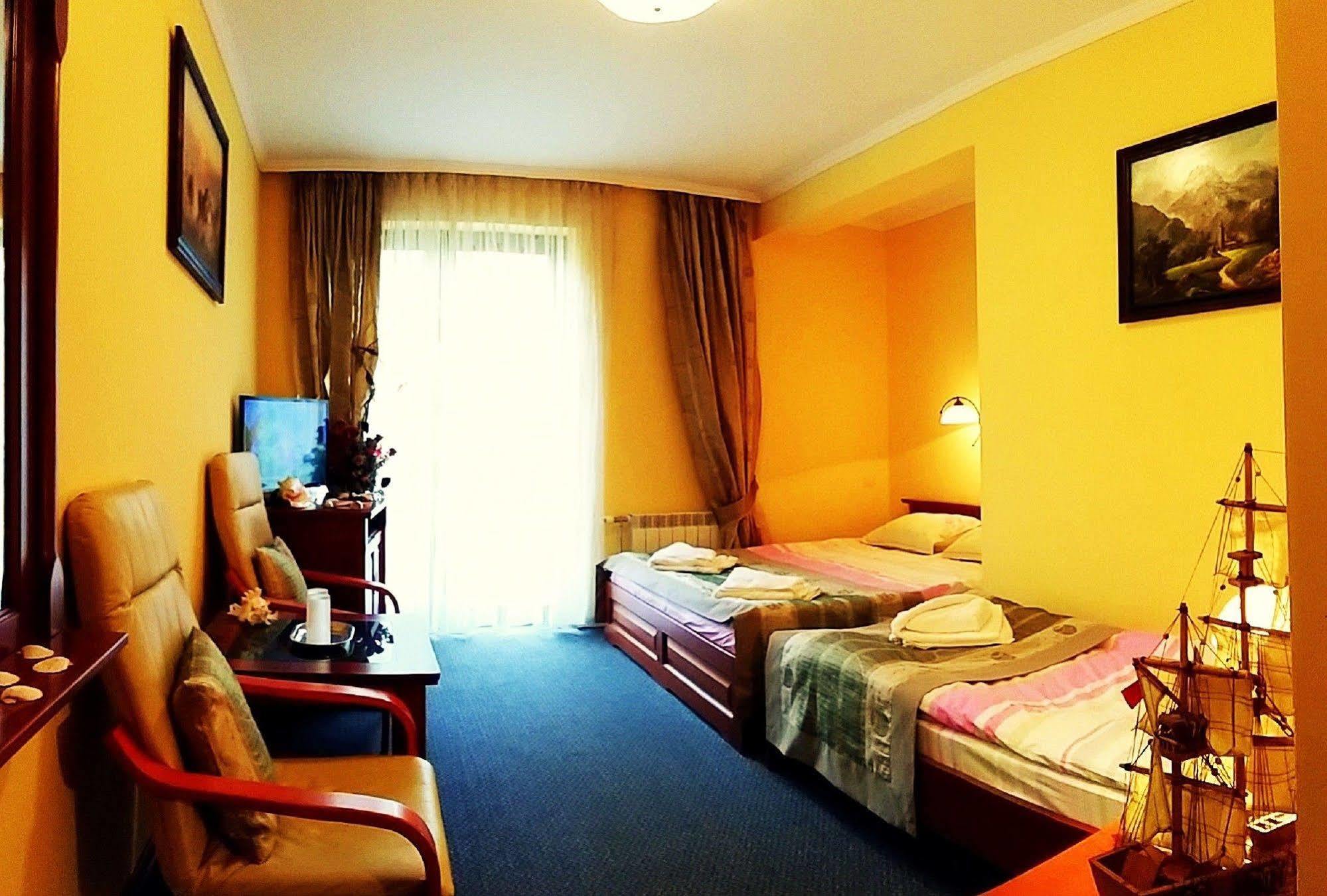 Hotel Spinaker Леба Экстерьер фото