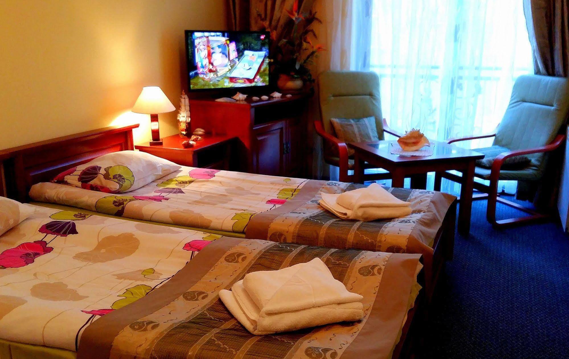 Hotel Spinaker Леба Экстерьер фото