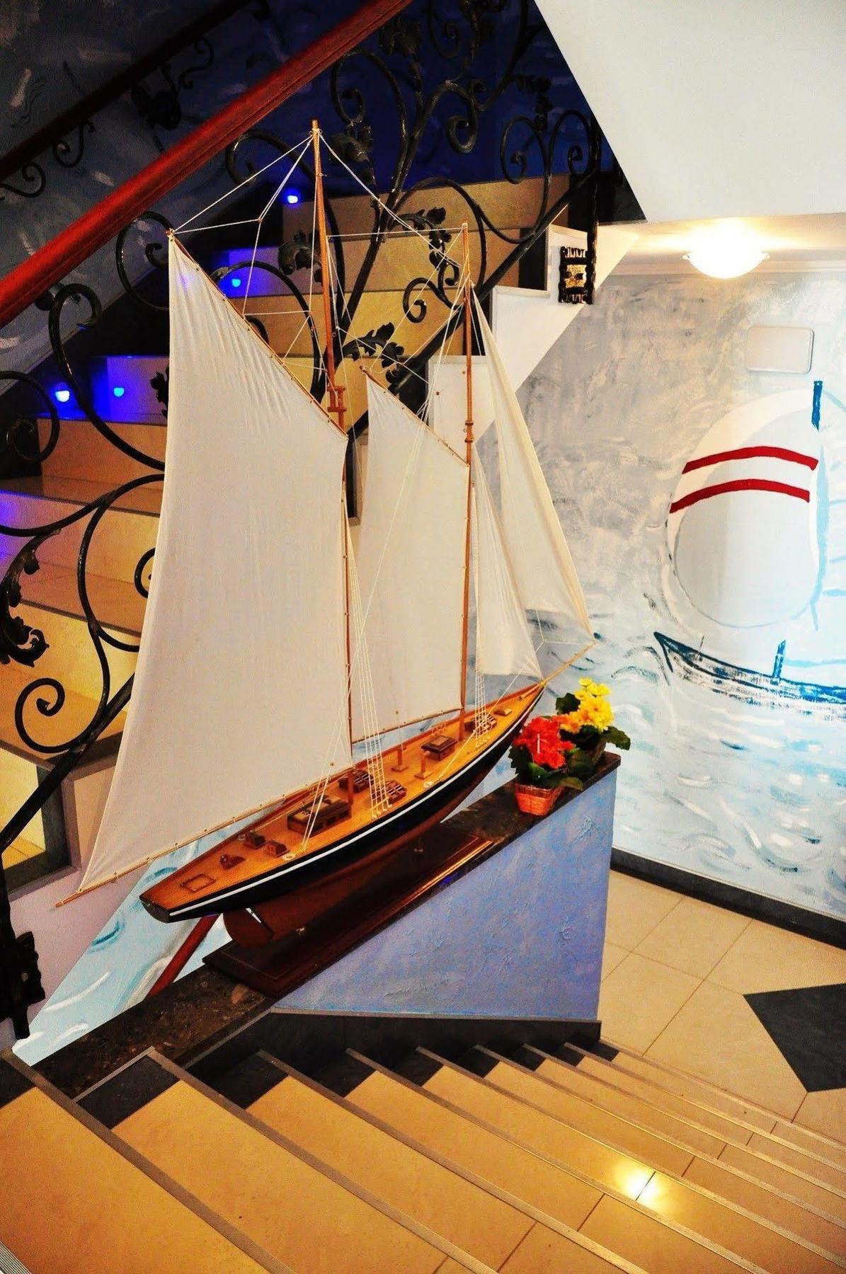 Hotel Spinaker Леба Экстерьер фото